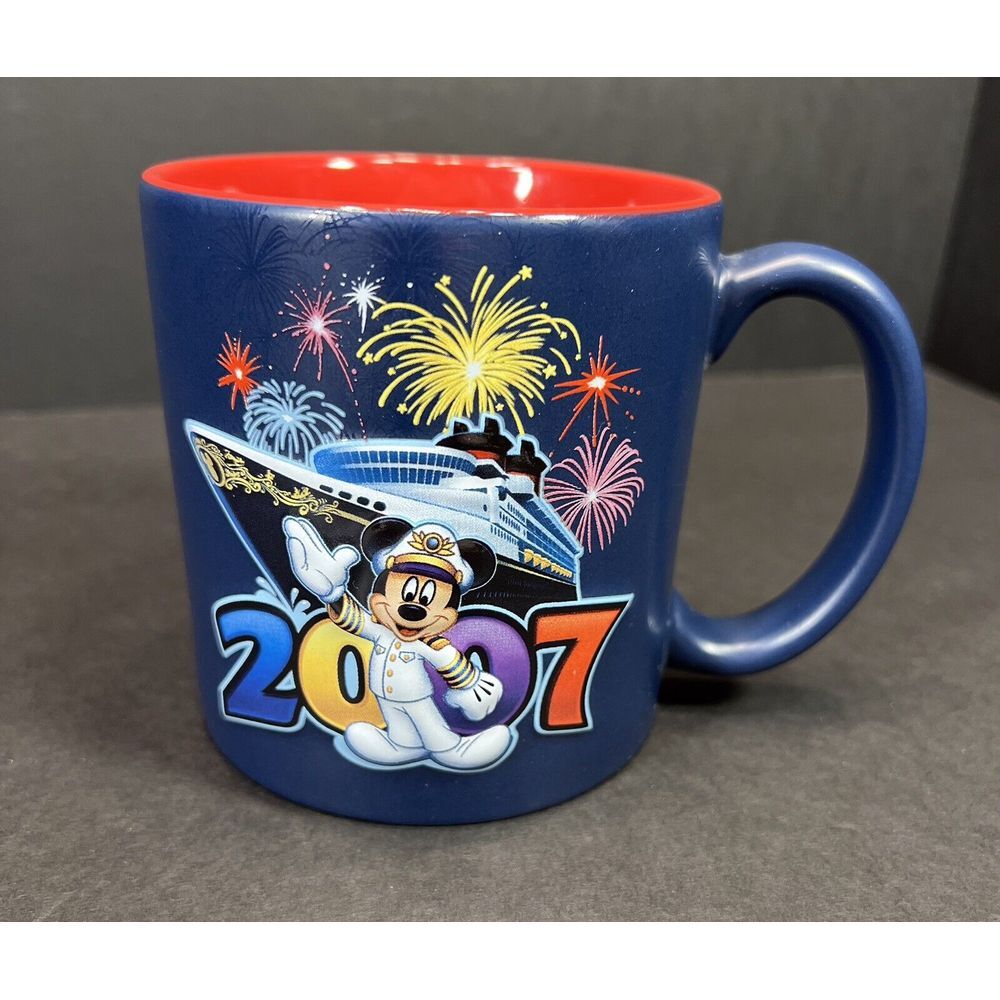 2007 Disney Cruise Line Raised Captain Mickey Mouse Coffee Mug Tea Cup Navy Red‎